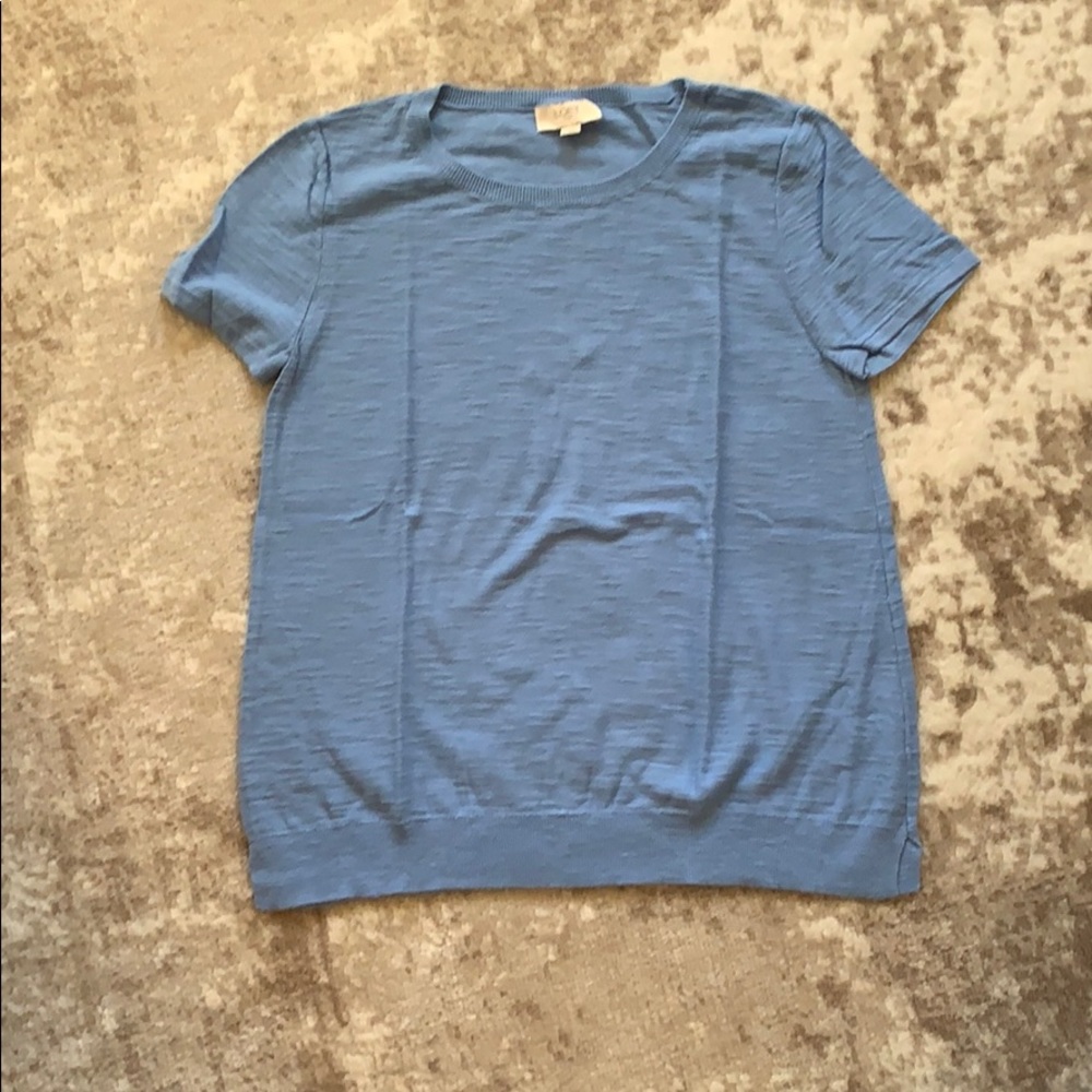 🐳 4 for 20! Short Sleeve LOFT sweater tee